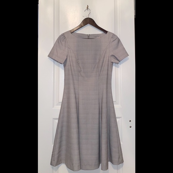 H&M short sleeved light grey tartan dress - Picture 1 of 1